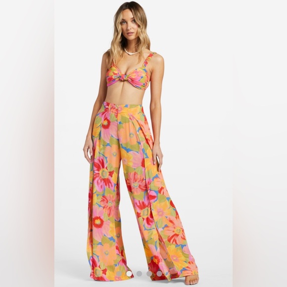 Billabong Pants - BILLABONG Floral PANTS . Size M